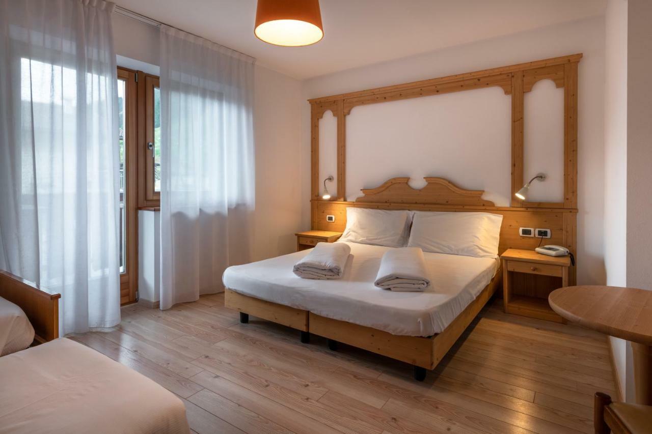 Hotel Europa Поцца-ді-Фасса Екстер'єр фото